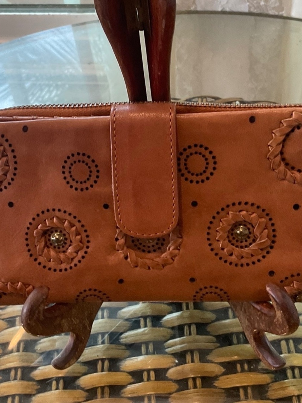 VILENCA Women’s Genuine Leather Wall